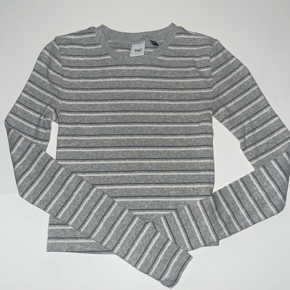 TNA long sleeve short top
